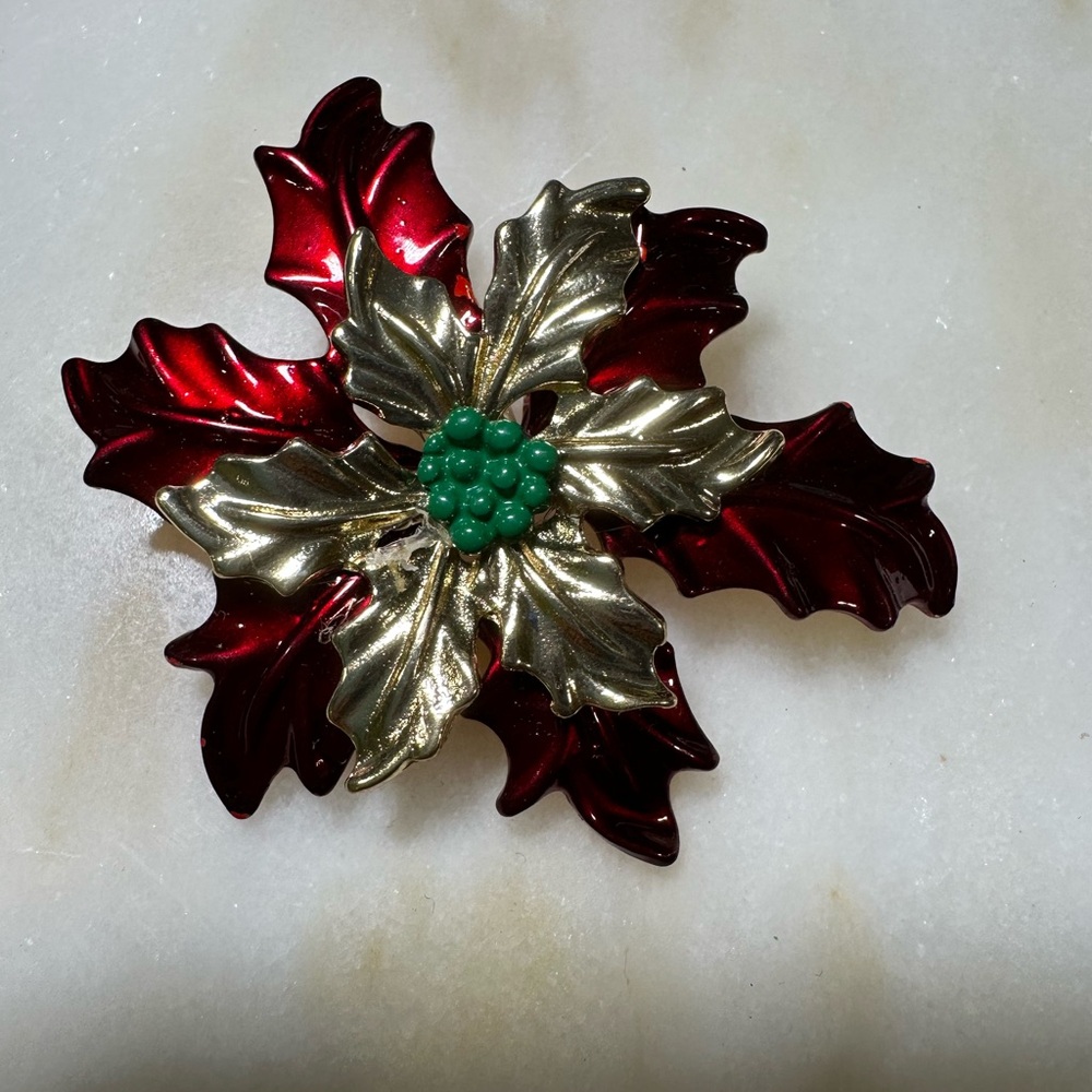 Vtg Poinsettia Pendant  Red Green Gold, Stunning Beautiful